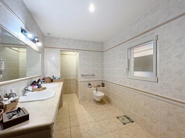 baade9ffff109d729ab48bb589bc2af122bcf27e7a334