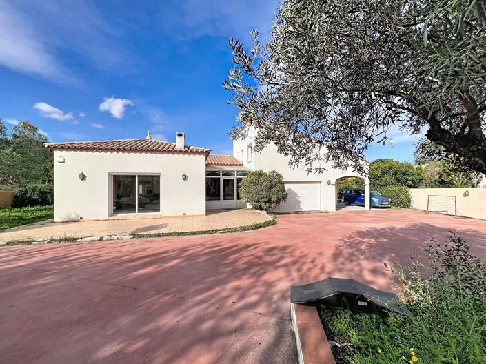 Image No.4-7 Bed House for sale