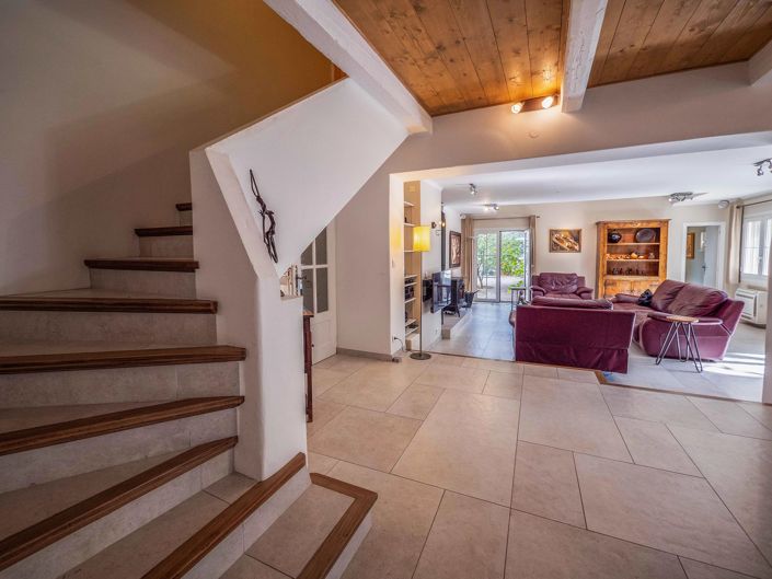 Image No.13-11 Bed House for sale