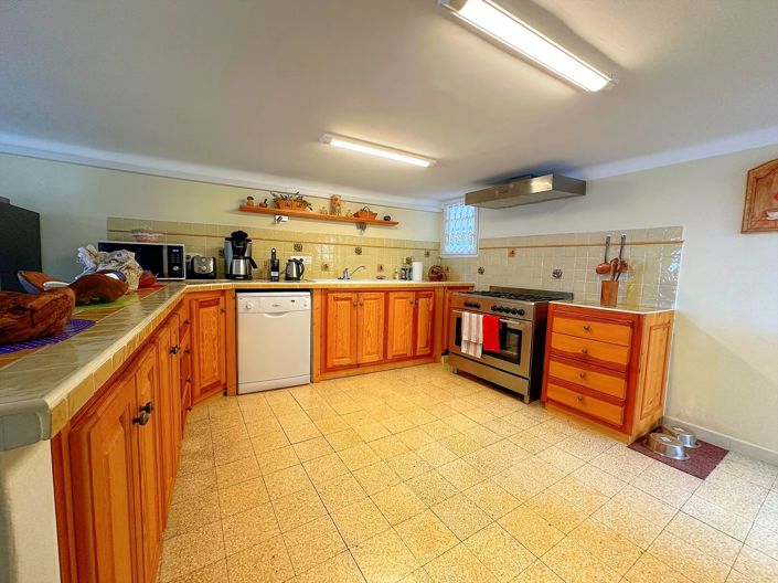 Image No.3-3 Bed House for sale