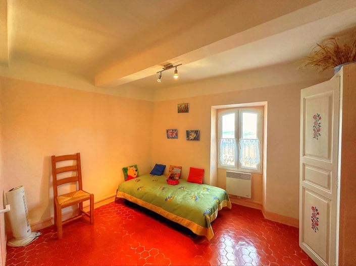 Image No.7-3 Bed House for sale