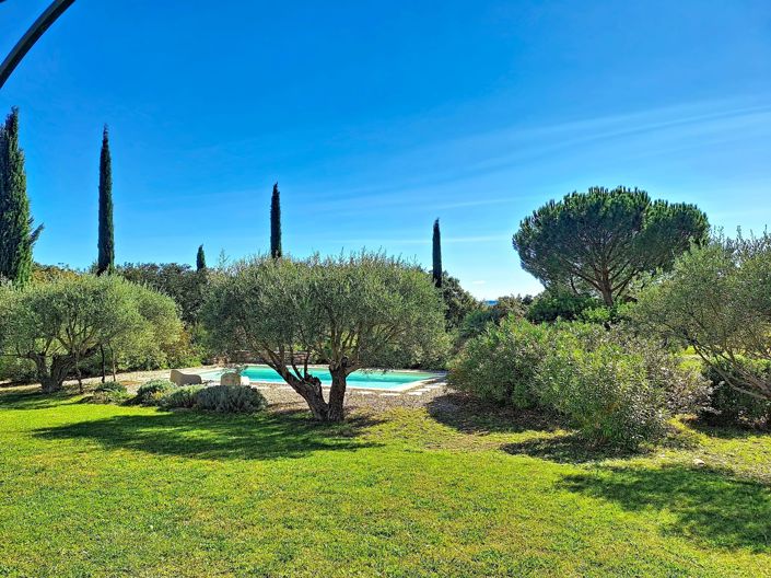 Image No.2-4 Bed House for sale