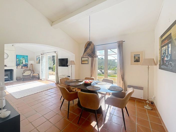 Image No.4-4 Bed House for sale