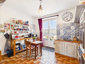 f547fa413f0211017b5bbc13c48638beef5d605e20200