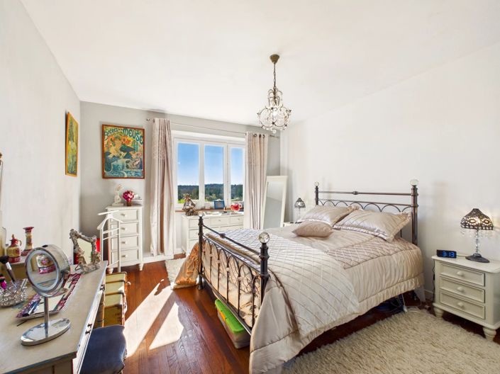 Image No.6-3 Bed House for sale