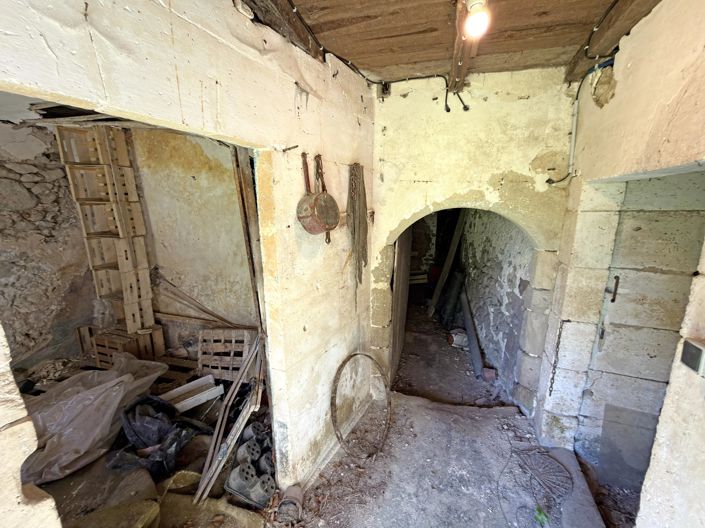 Image No.10-3 Bed House for sale