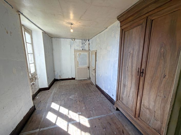 Image No.5-3 Bed House for sale