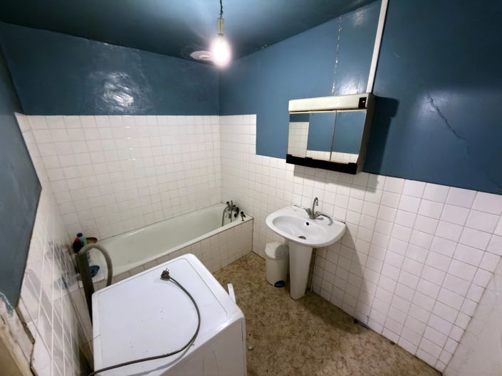 Image No.9-3 Bed House for sale