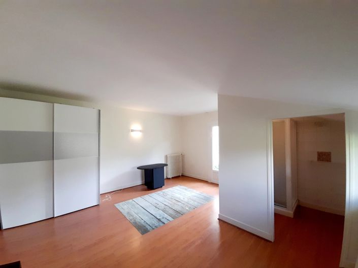 Image No.11-3 Bed Village House for sale