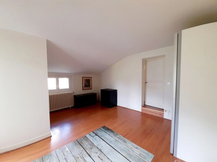 Image No.12-3 Bed Village House for sale