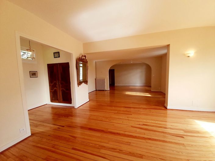 Image No.6-3 Bed Village House for sale