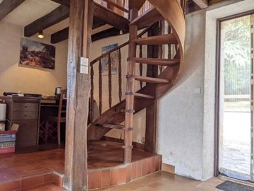 f6845b125a8397fbbc33857536fdb46ed3dc50c1e5192