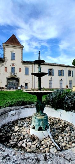 Image No.6-9 Bed House for sale