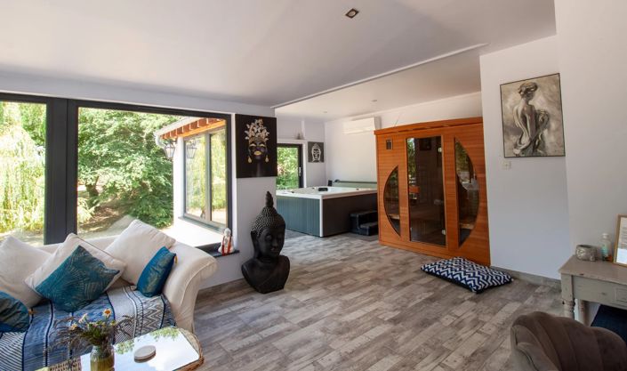 Image No.13-4 Bed House for sale