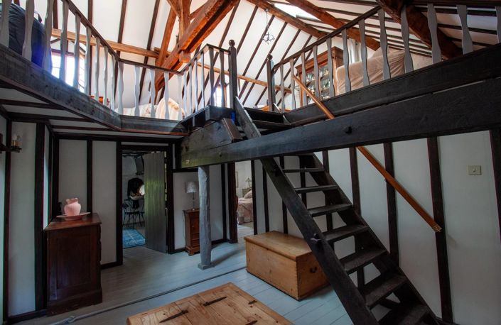 Image No.8-4 Bed House for sale