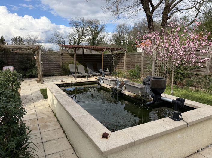 Image No.12-5 Bed House for sale