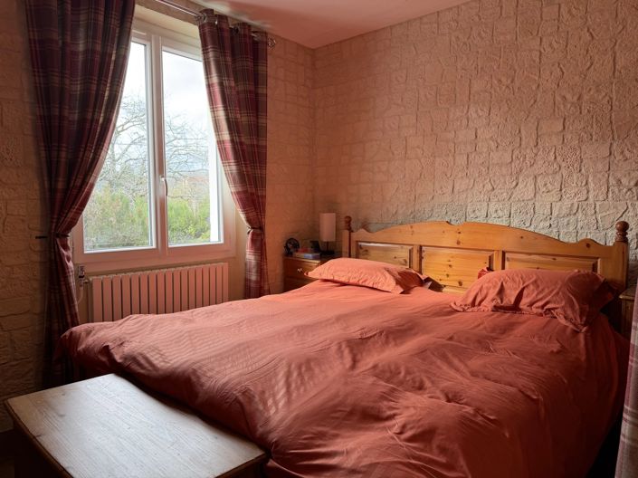 Image No.7-5 Bed House for sale