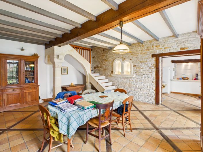 Image No.10-4 Bed House for sale