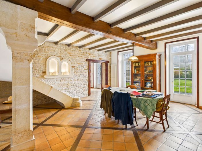 Image No.6-4 Bed House for sale