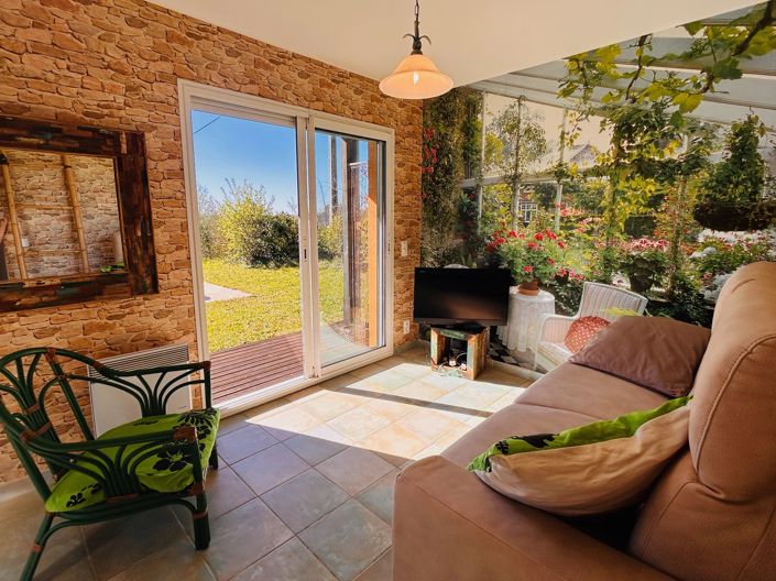 Image No.10-5 Bed House for sale