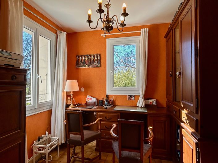 Image No.4-5 Bed House for sale