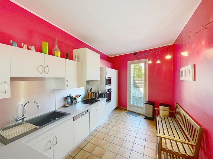 Image No.5-4 Bed Village House for sale