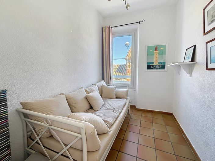 Image No.8-4 Bed Village House for sale