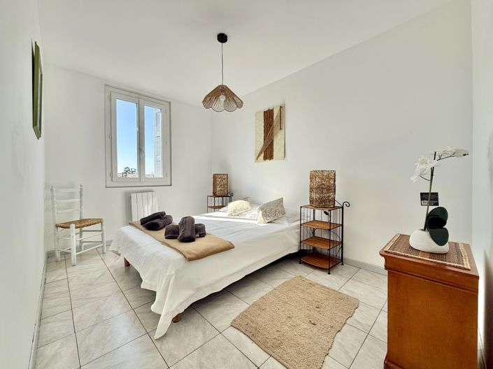 Image No.3-2 Bed Property for sale