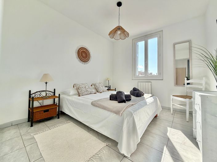 Image No.6-2 Bed Property for sale