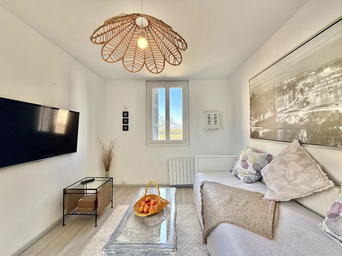 Image No.8-2 Bed Property for sale