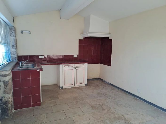 Image No.6-5 Bed House for sale