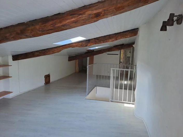 Image No.12-6 Bed House for sale