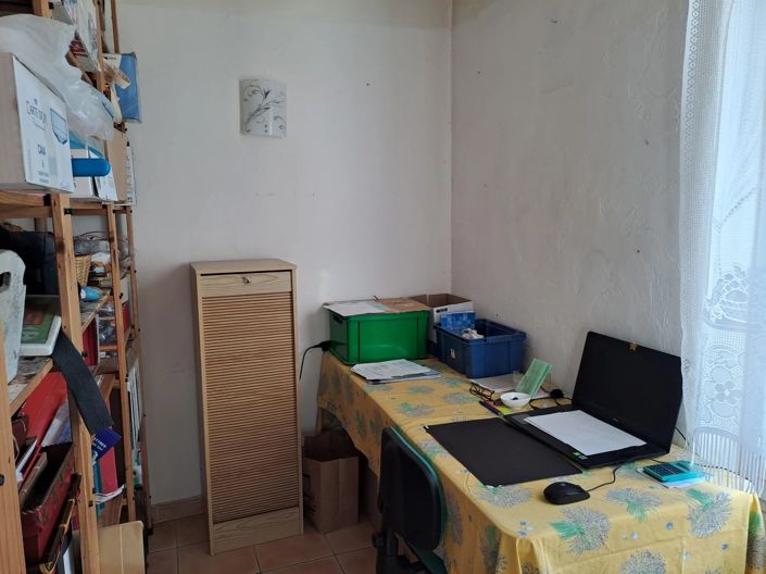 Image No.13-6 Bed House for sale