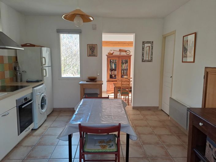 Image No.14-6 Bed House for sale