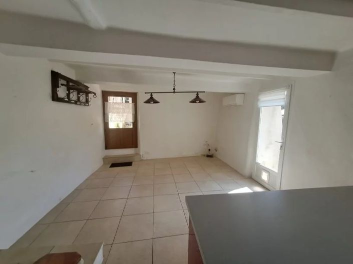 Image No.6-6 Bed House for sale