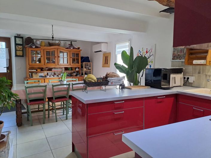 Image No.7-6 Bed House for sale