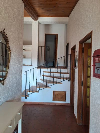 Image No.11-10 Bed House for sale