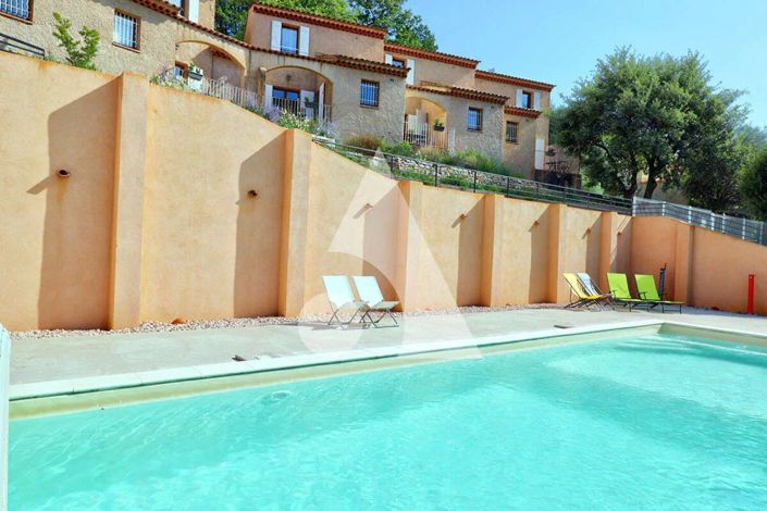 Image No.2-10 Bed House for sale