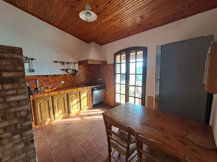 Image No.9-10 Bed House for sale