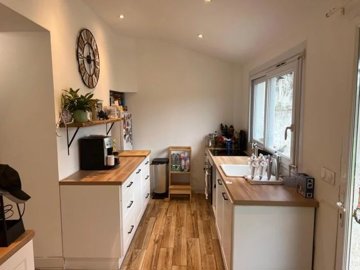 1ac2a85da72bb12c186fba291d5555c31464eee15c800