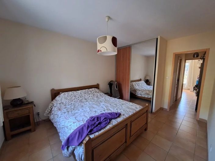 Image No.10-4 Bed House for sale