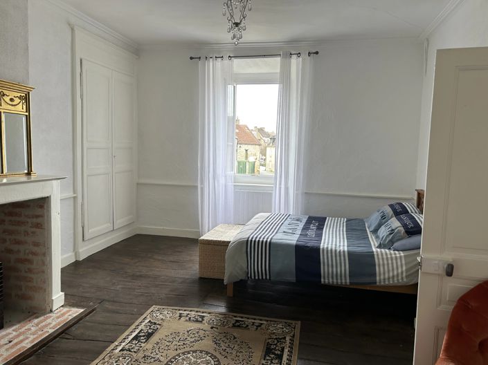 Image No.13-6 Bed House for sale