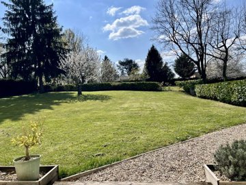 390933c25423f31cc280df7c2b406c92218fe6a387378