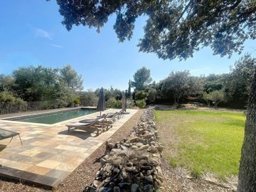 6f81cb6bea2976219200f1359747373c6c94aedd60334