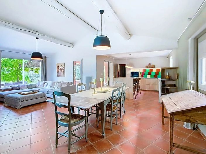 Image No.6-4 Bed House for sale