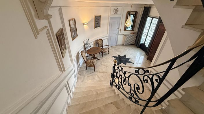 Image No.10-3 Bed House for sale