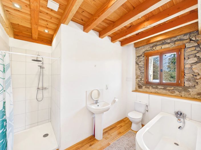 Image No.15-4 Bed House for sale