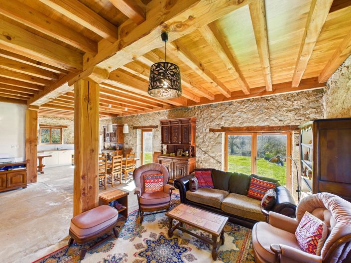 Image No.8-4 Bed House for sale