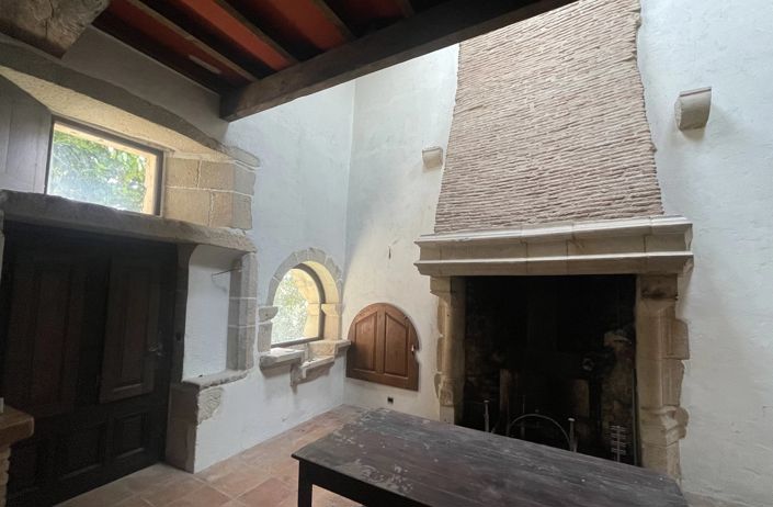 Image No.8-3 Bed Village House for sale