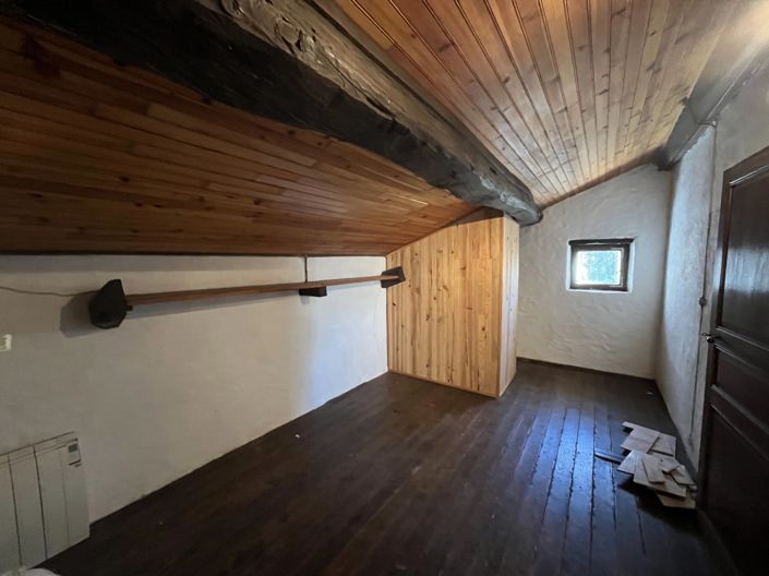 Image No.11-4 Bed Cottage for sale